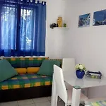Neda Apartment *