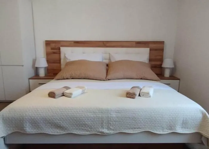 Neda Apartman Sutivan